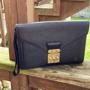 Vintage Louis Vuitton Black Epi Sellier Dragonne Clutch Bag M52612